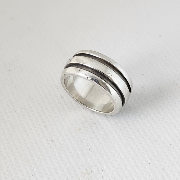 Tiffany & Co Sterling Silver Atlas Groove Ring Band Size 5.5 - Picture 3 of 7